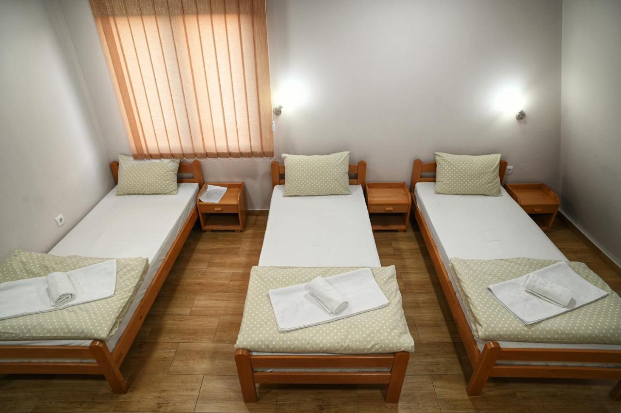 Prenociste I Restoran Ihthis 巴伊纳巴什塔 外观 照片