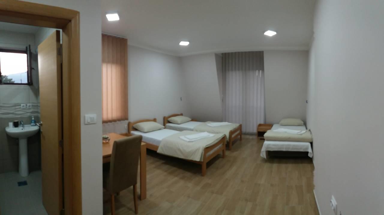 Prenociste I Restoran Ihthis 巴伊纳巴什塔 外观 照片