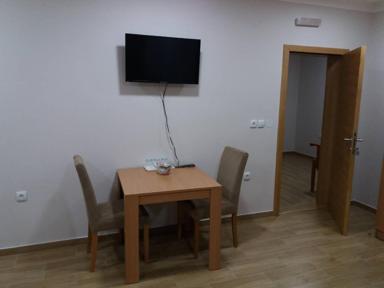 Prenociste I Restoran Ihthis 巴伊纳巴什塔 外观 照片