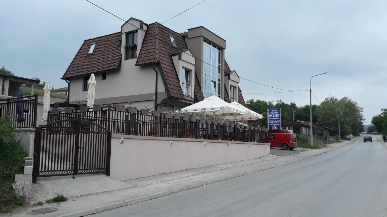 Prenociste I Restoran Ihthis 巴伊纳巴什塔 外观 照片